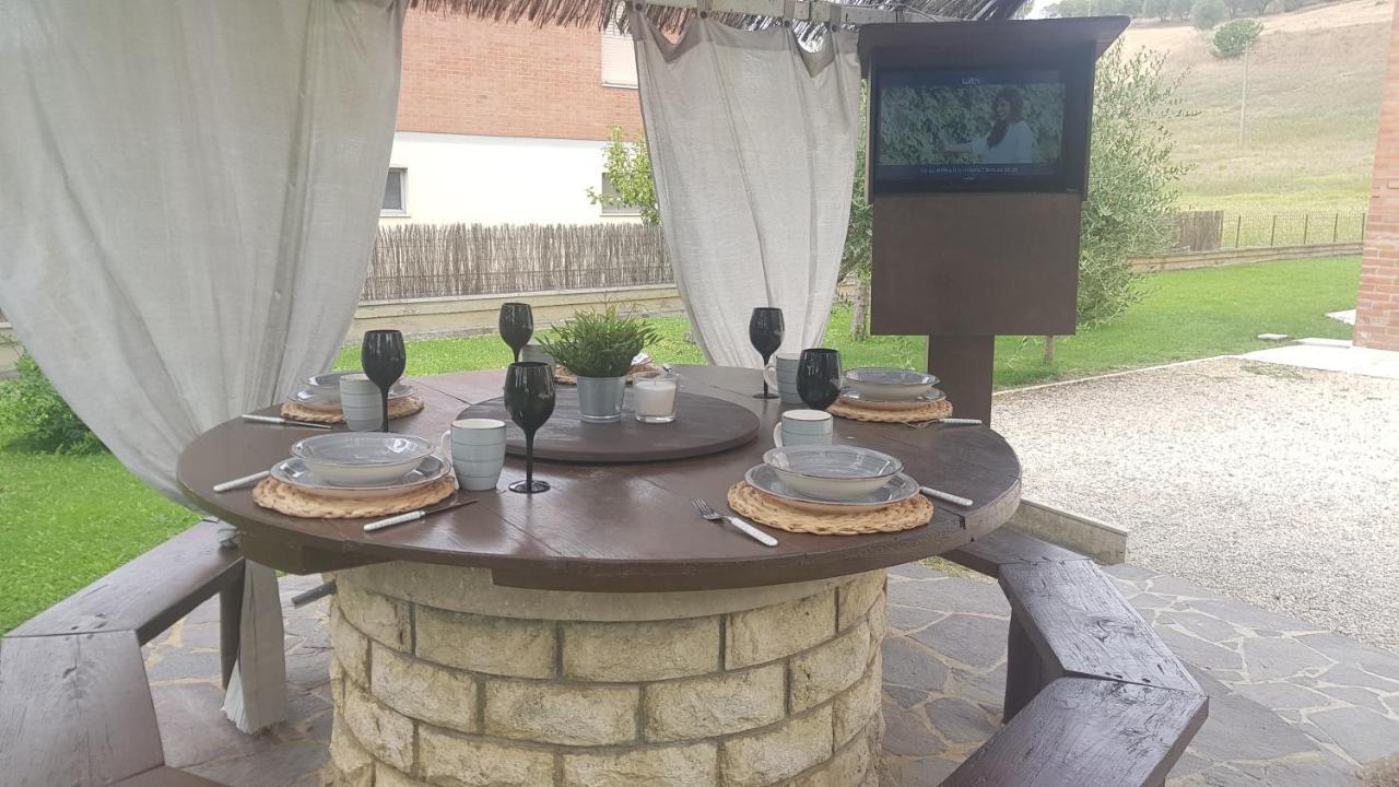 Val D'Orcia Deluxe 2, Raffinata Casa Immersa Nel Verde Con Wifi, Giardino E Parcheggio Montalcino Exterior foto